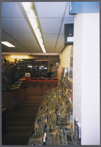 606442 Interieur van muziekwinkel Plato (Steenweg 13) te Utrecht.